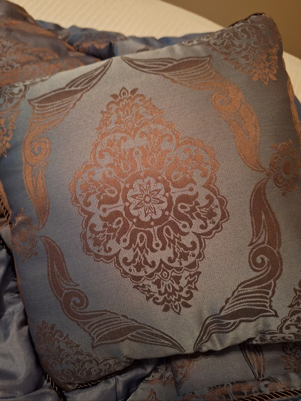 Blue/Brown Comforter Set